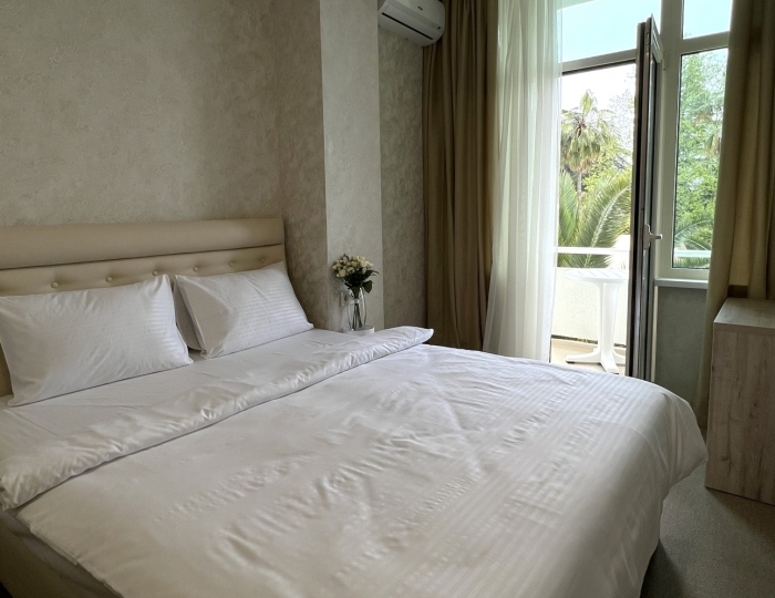 Стандарт 2-местный 1-комнтный с балконом вид на Гагру - Парк-отель «Кавказ» Гагра