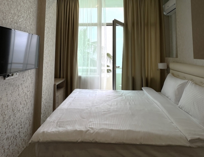 Стандарт 2-местный 1-комнтный с балконом вид на Гагру - Парк-отель «Кавказ» Гагра