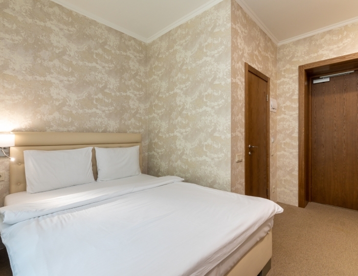 Улучшенный 2-местный 1-комнатный без балкона (вид на парк) - Парк-отель «Кавказ» Гагра