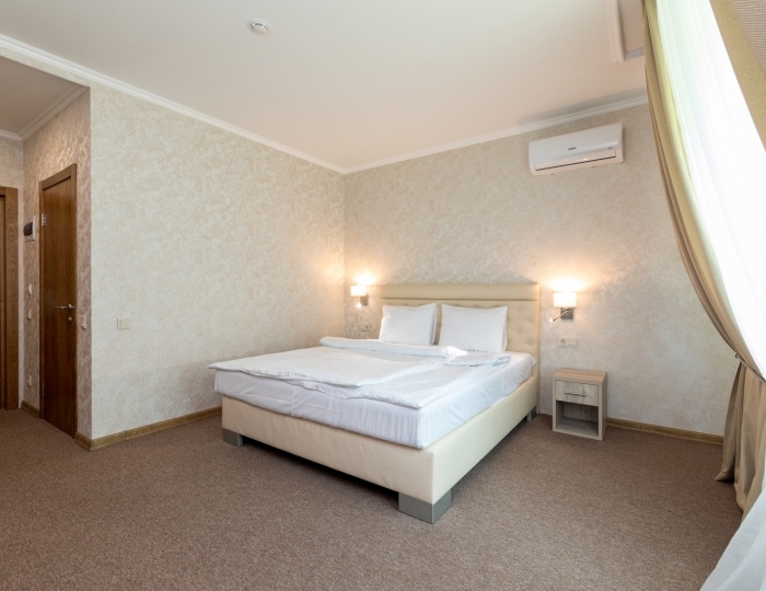 Улучшенный 2-местный 1-комнатный Стандарт б/доп без балкона парк - Парк-отель «Кавказ» Гагра